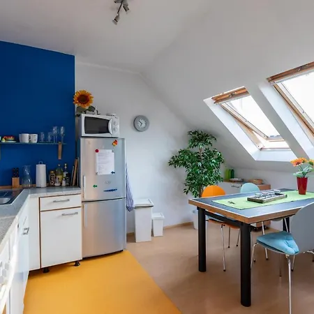 Andreas' Dachwohnung Mit Terrasse *