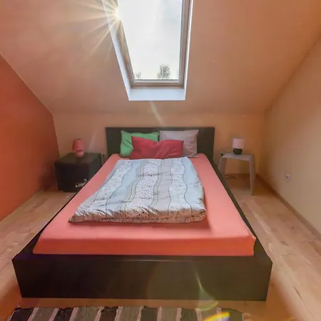 Andreas' Dachwohnung Mit Terrasse Daire *