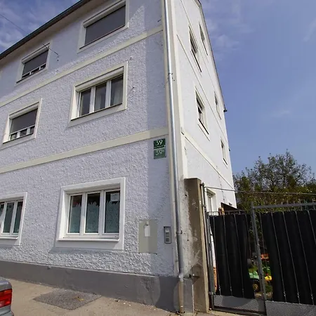 Daire Andreas' Dachwohnung Mit Terrasse