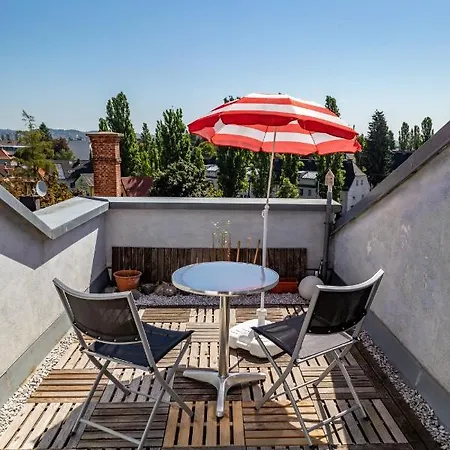 Andreas' Dachwohnung Mit Terrasse *