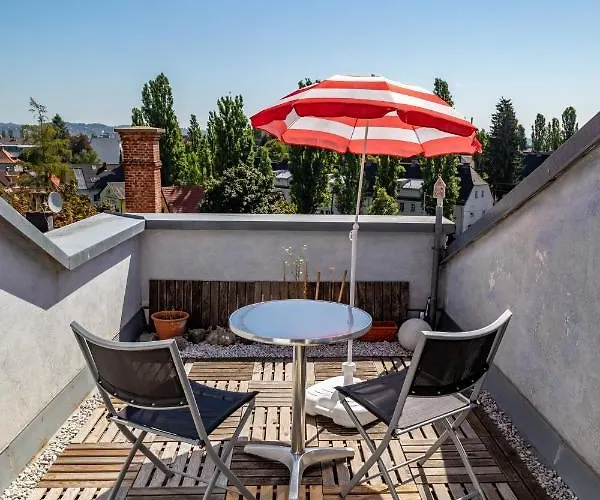 Andreas' Dachwohnung Mit Terrasse *