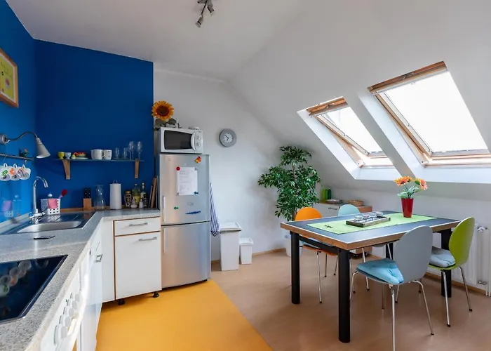 Andreas' Dachwohnung Mit Terrasse *